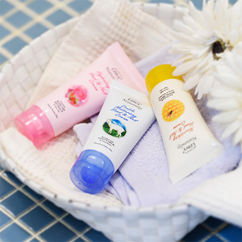 レイヴィーハンド&ネイル選べる3本セット|Leivy Naturally