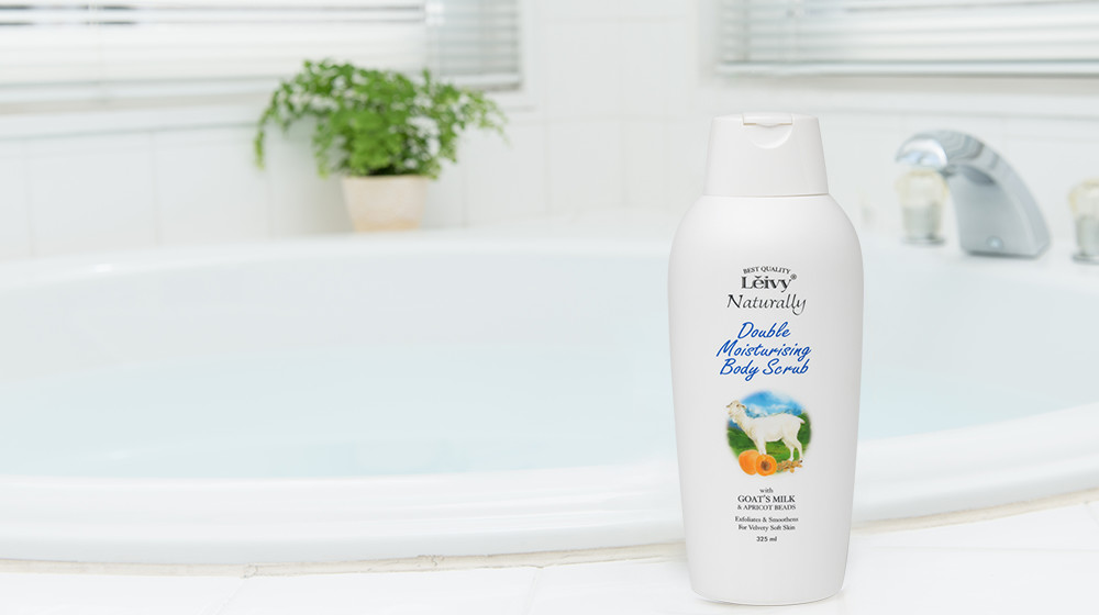レイヴィーボディスクラブゴートミルク&アプリコットビーズ325ml