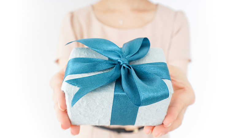 いつも頑張っているお父さんを若々しくプロデュース　父の日に送る自宅でできるセルフケア入門をご紹介